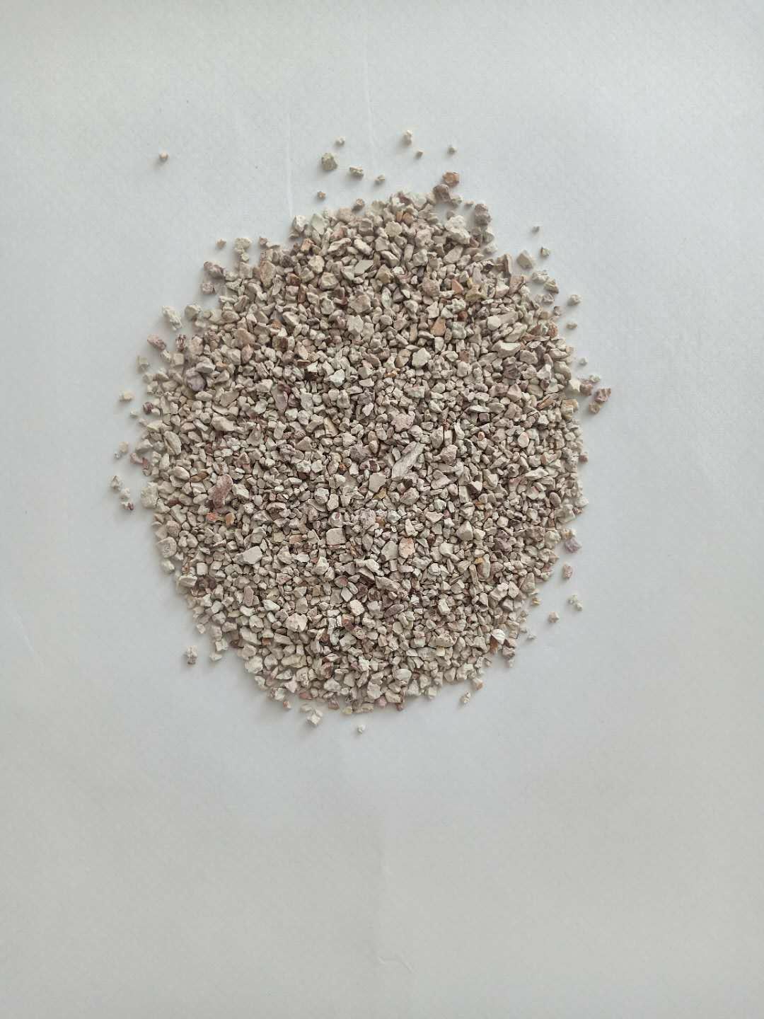 蒙脱石干燥剂吸潮会发热吗?